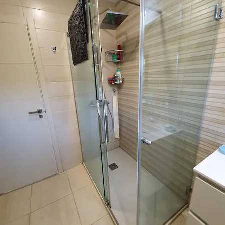 Luxury - Pool, Hot Tub, Aircon, Tvs, Cinema, Office, Gbit Internet, Sports Equipment Calp